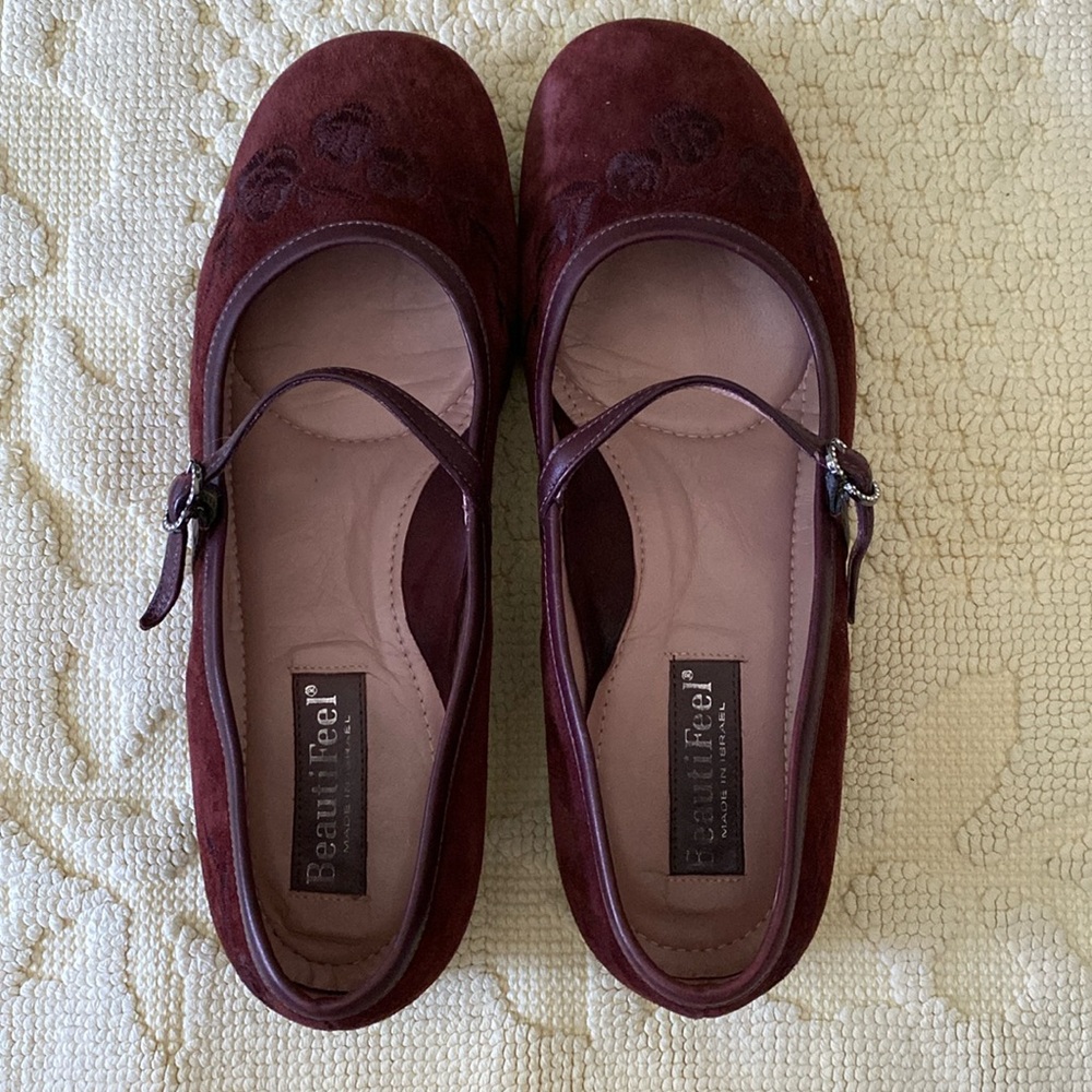 BeautiFeel Embroidered Suede Mary Jane Flats (38)